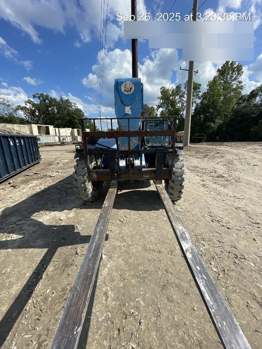 2019 Genie GTH-844 Genie GTH-844 w/Enclosed Cab w/HVAC, Work Lights, Solid Tires, Beacon, 60" Carriage and Forks