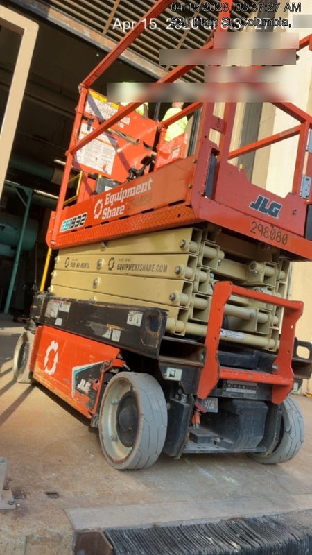 2023 JLG ES1932