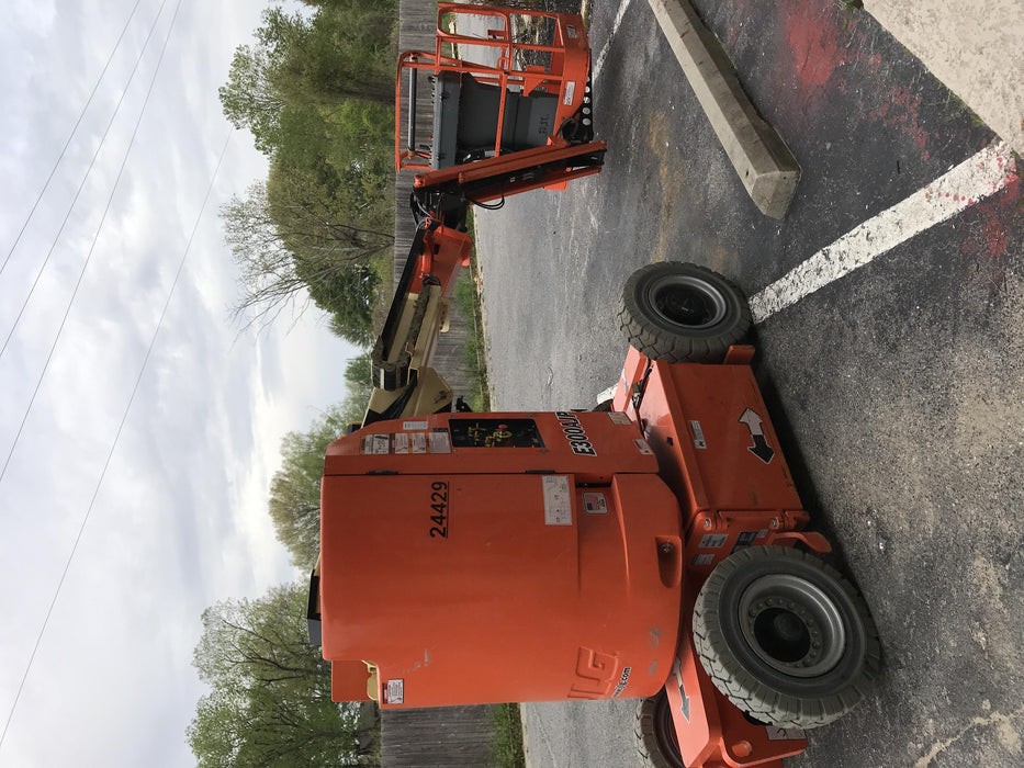 2019 JLG E300AJP