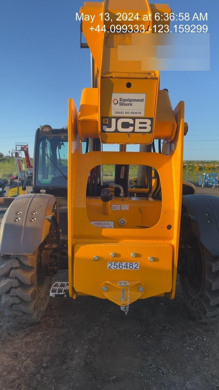 2022 JCB 509-42