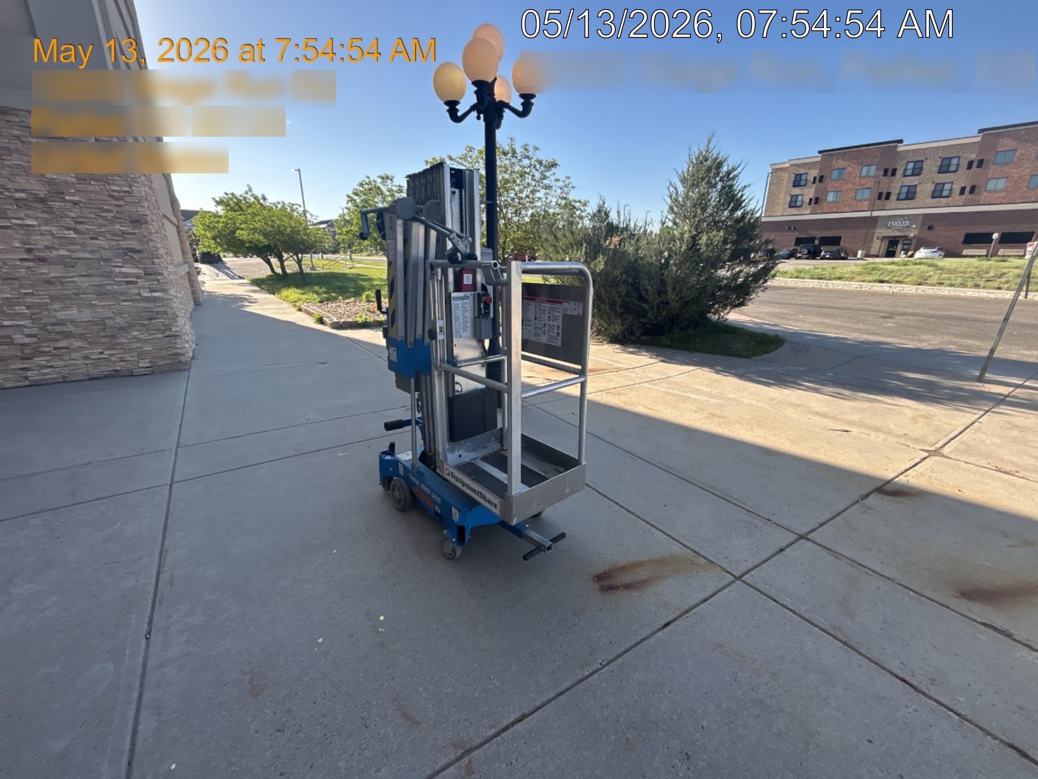 2023 GENIE AWP-30S DC