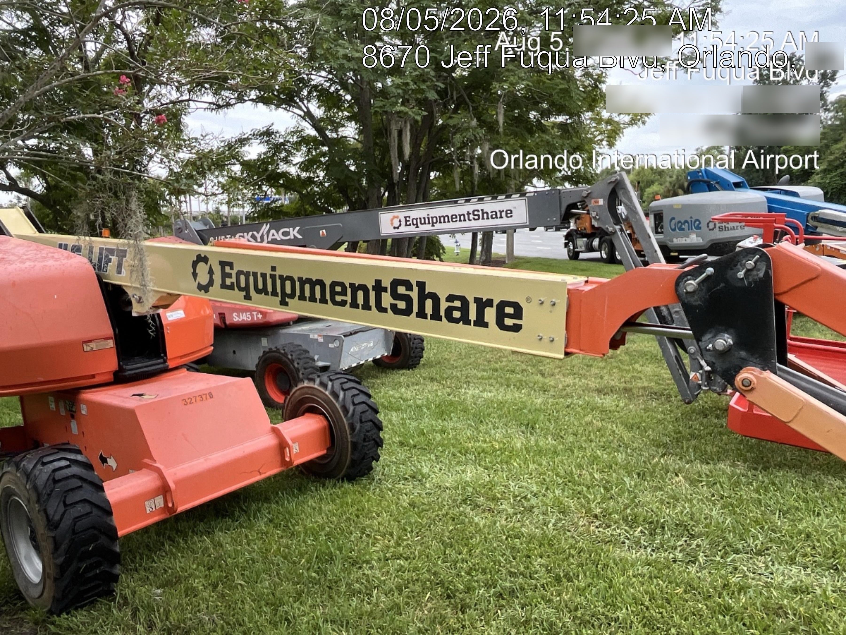 2023 JLG 460SJ