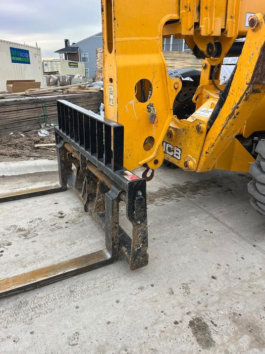 2019 JCB 510-56 Open ROPS, 74 HP, Solid Tires, Worklights, Beacon, Aux Hydraulics, Lifting Eye 60" Carriage/60" Forks