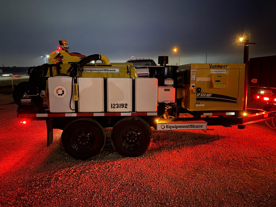 2021 Vac-Tron LP573XDT 500 Gallon Debris Tank w/ Hydraulic Tilt, two (2) 100 Gallon Water Tanks, Low Profile Torsion Axles (12,000 GVWR)