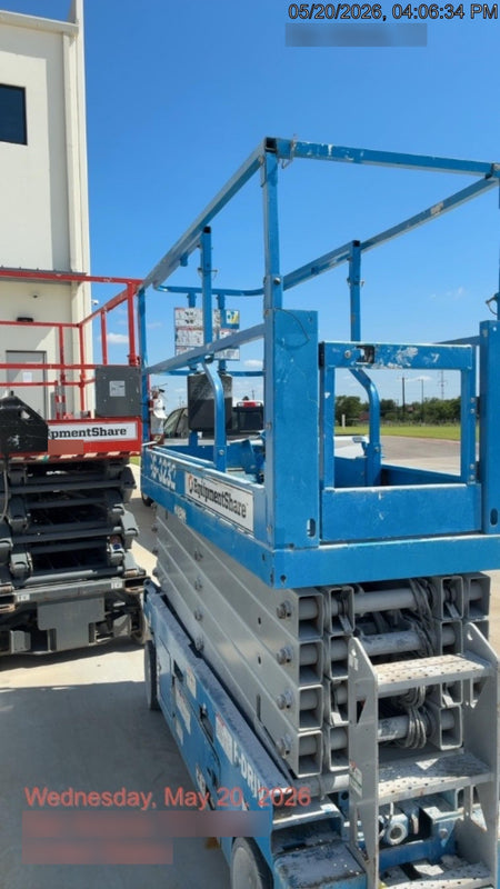 2022 GENIE GS-3232