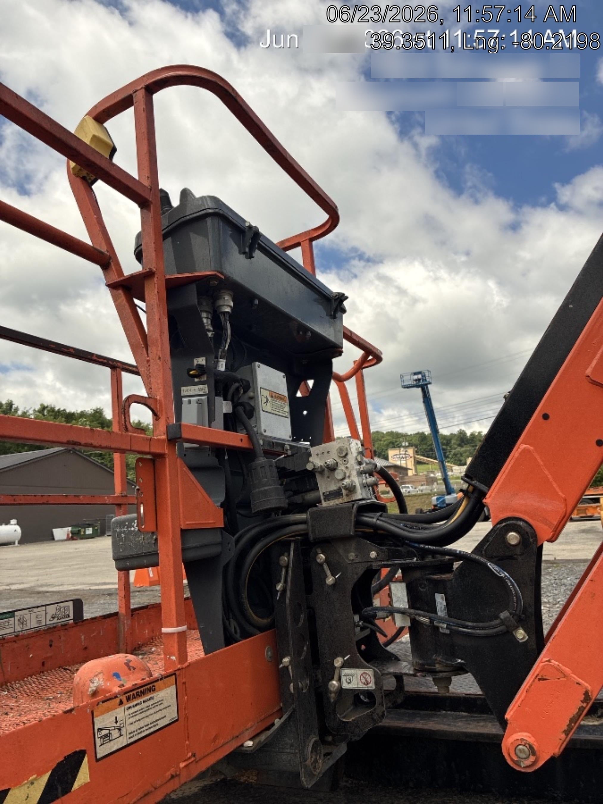 2021 JLG 660SJ