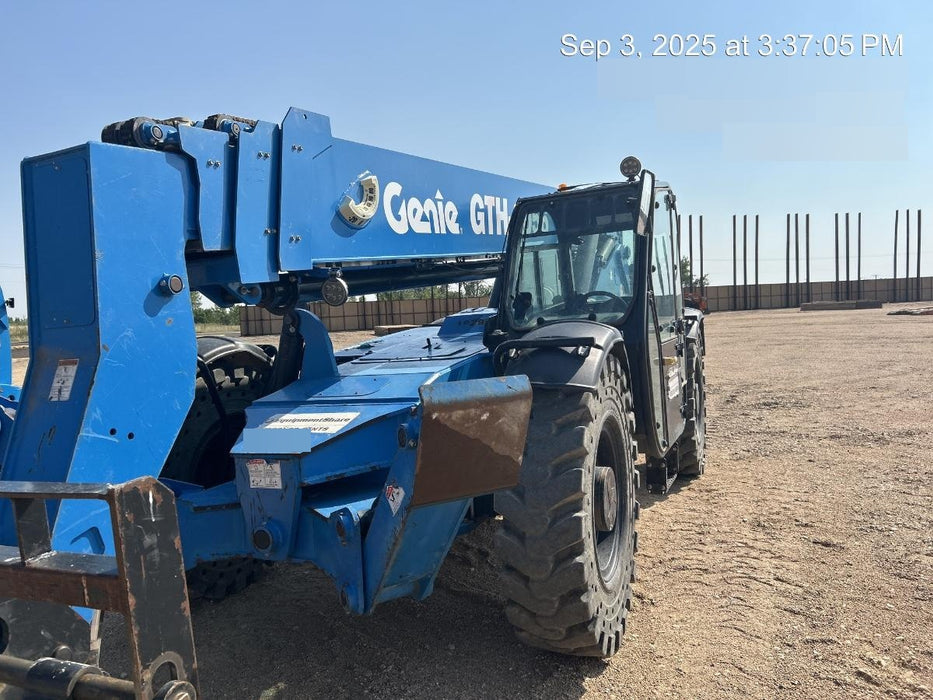 2018 Genie GTH-1056 Genie GTH-1056 w/Enclosed Cab w/HVAC, Work Lights, Solid Tires, Beacon, 60" Carriage and Forks