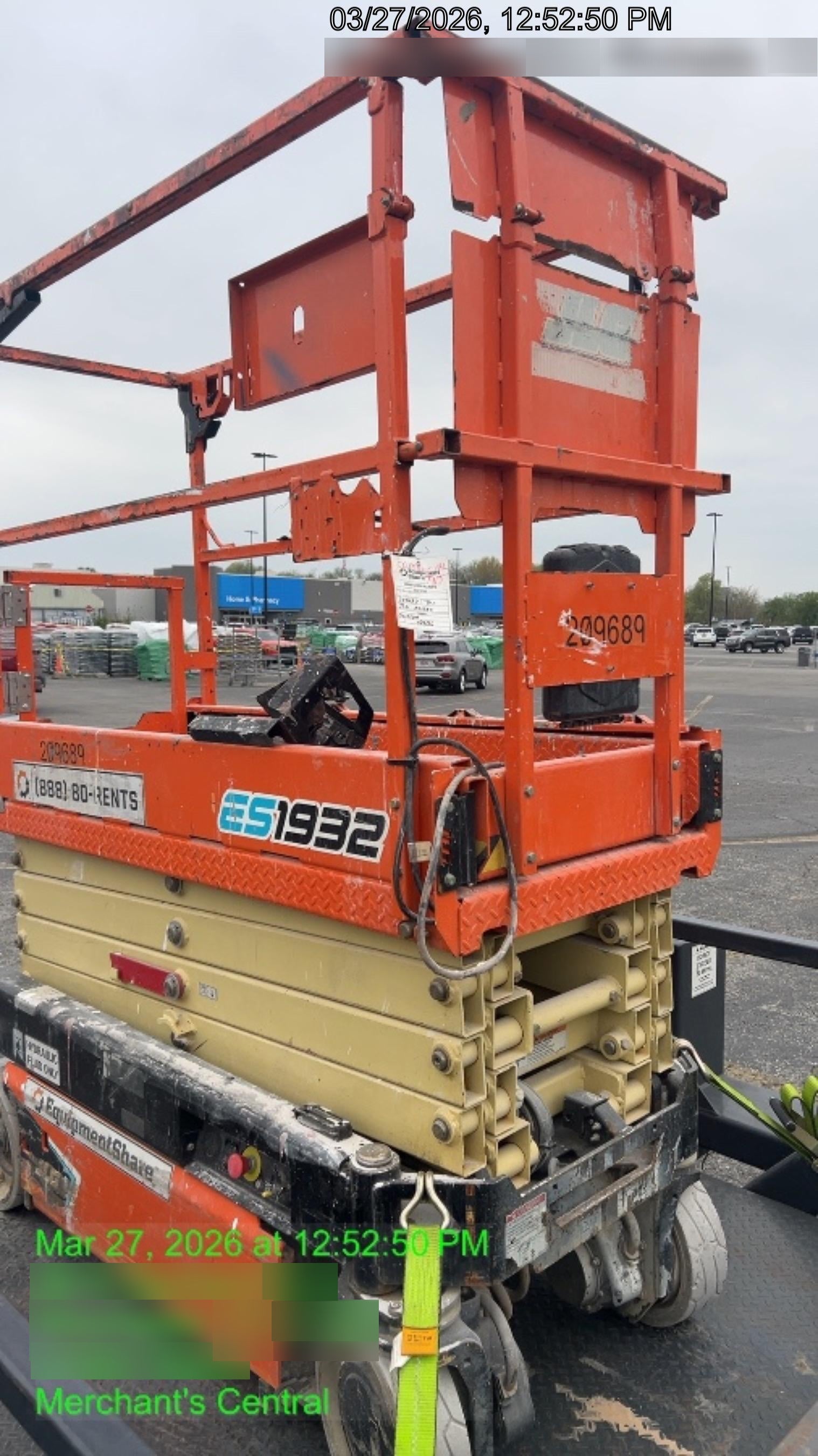 2022 JLG ES1932