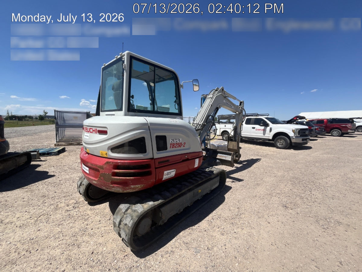 2023 TAKEUCHI TB250-2CR