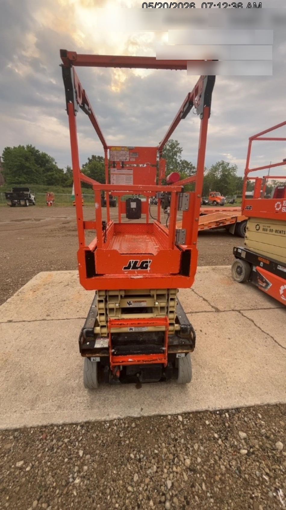 2022 JLG ES1932