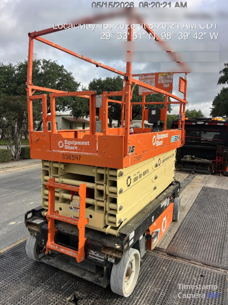2023 JLG ES3246