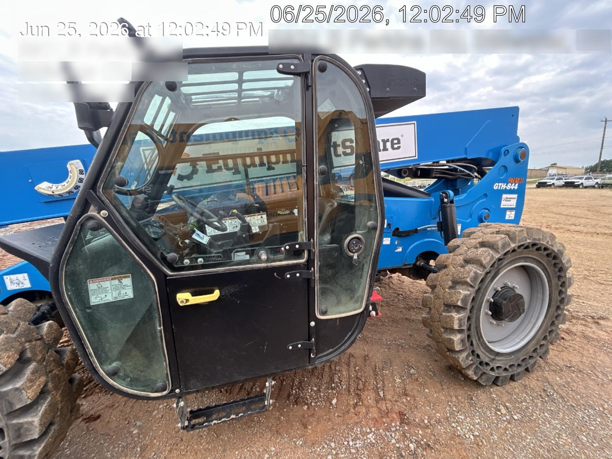 2022 GENIE GTH-844