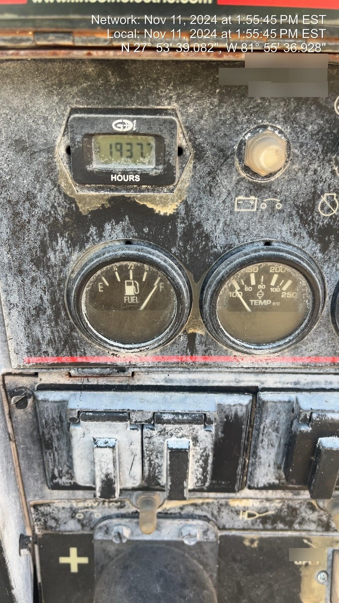 2019 Lincoln Electric Vantage 322 Welder Ready-Pak 3, Two wheel trailer, Fender and Light kit, Cable Rack