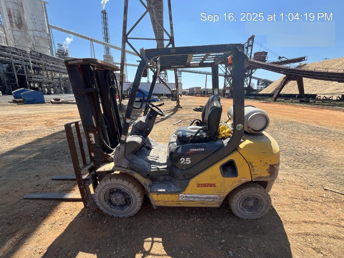 2022 KOMATSU FG25T-16