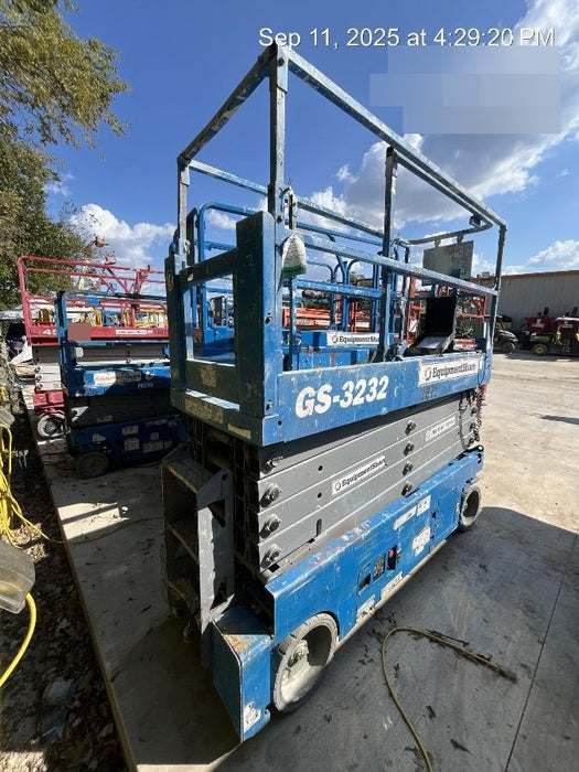 2017 Genie GS-3232 Genie GS3232 Scissor Lift