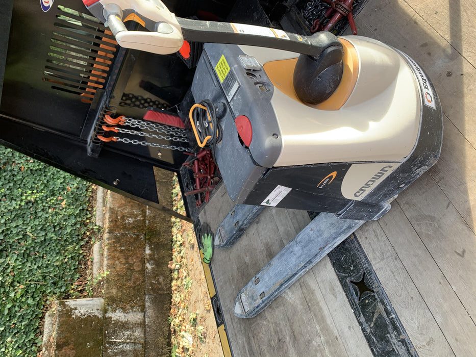 2020 CROWN WP3035-45