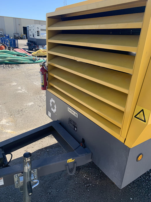 2022 ATLAS COPCO XAS 900