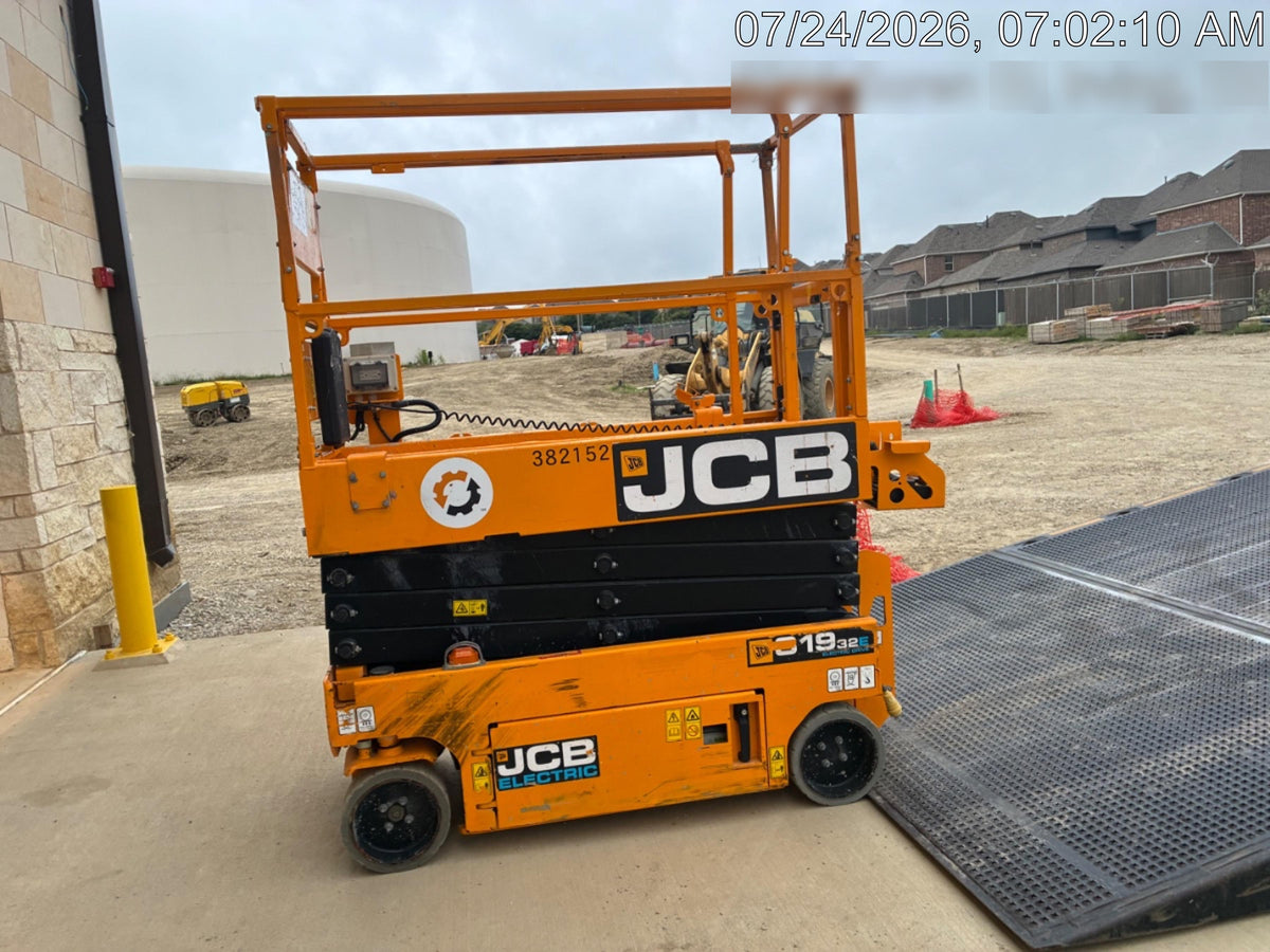 2024 JCB S1932E