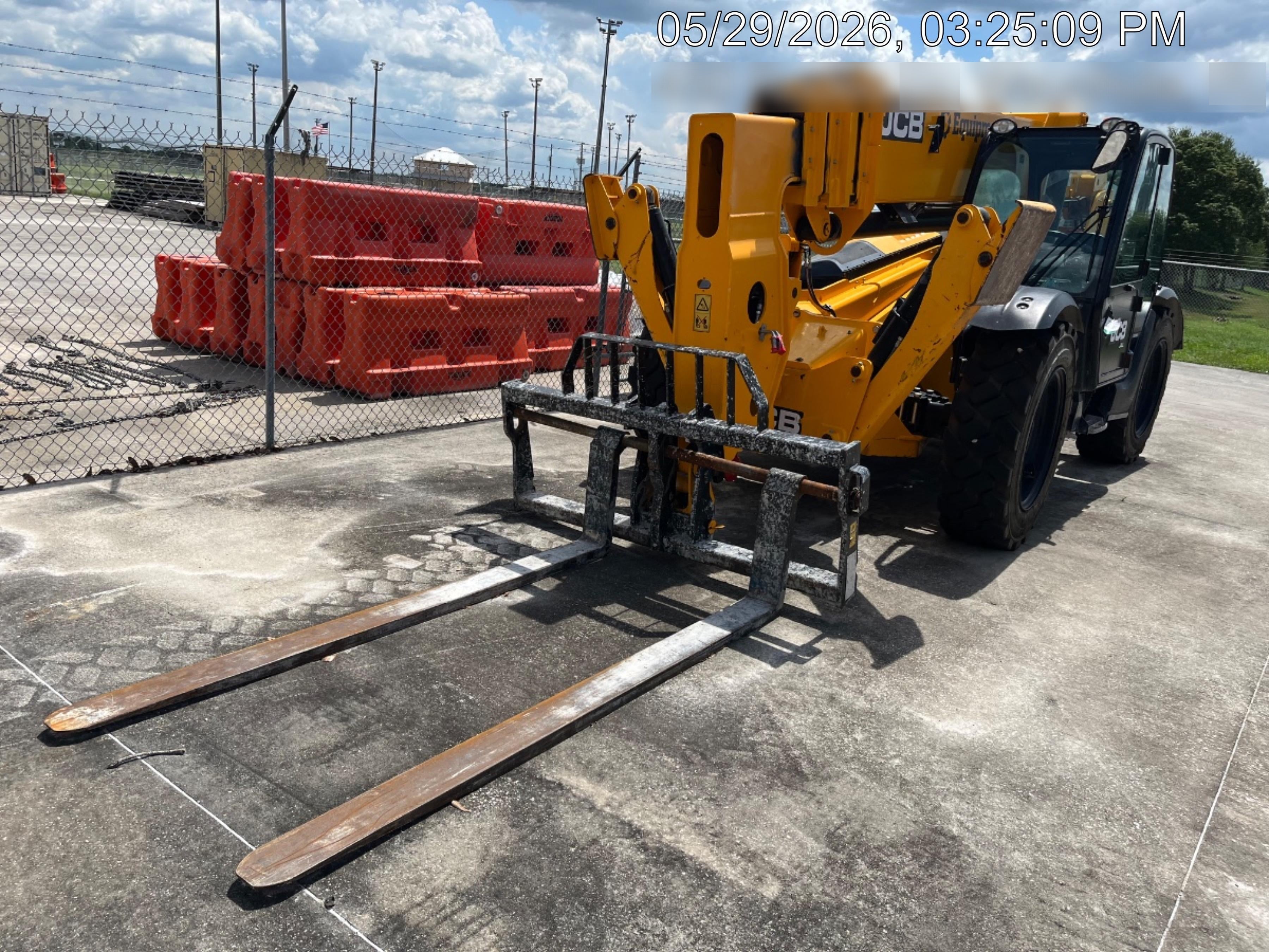 2025 JCB 510-56