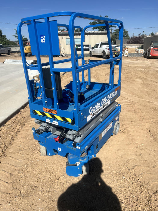 2022 GENIE GS-1432