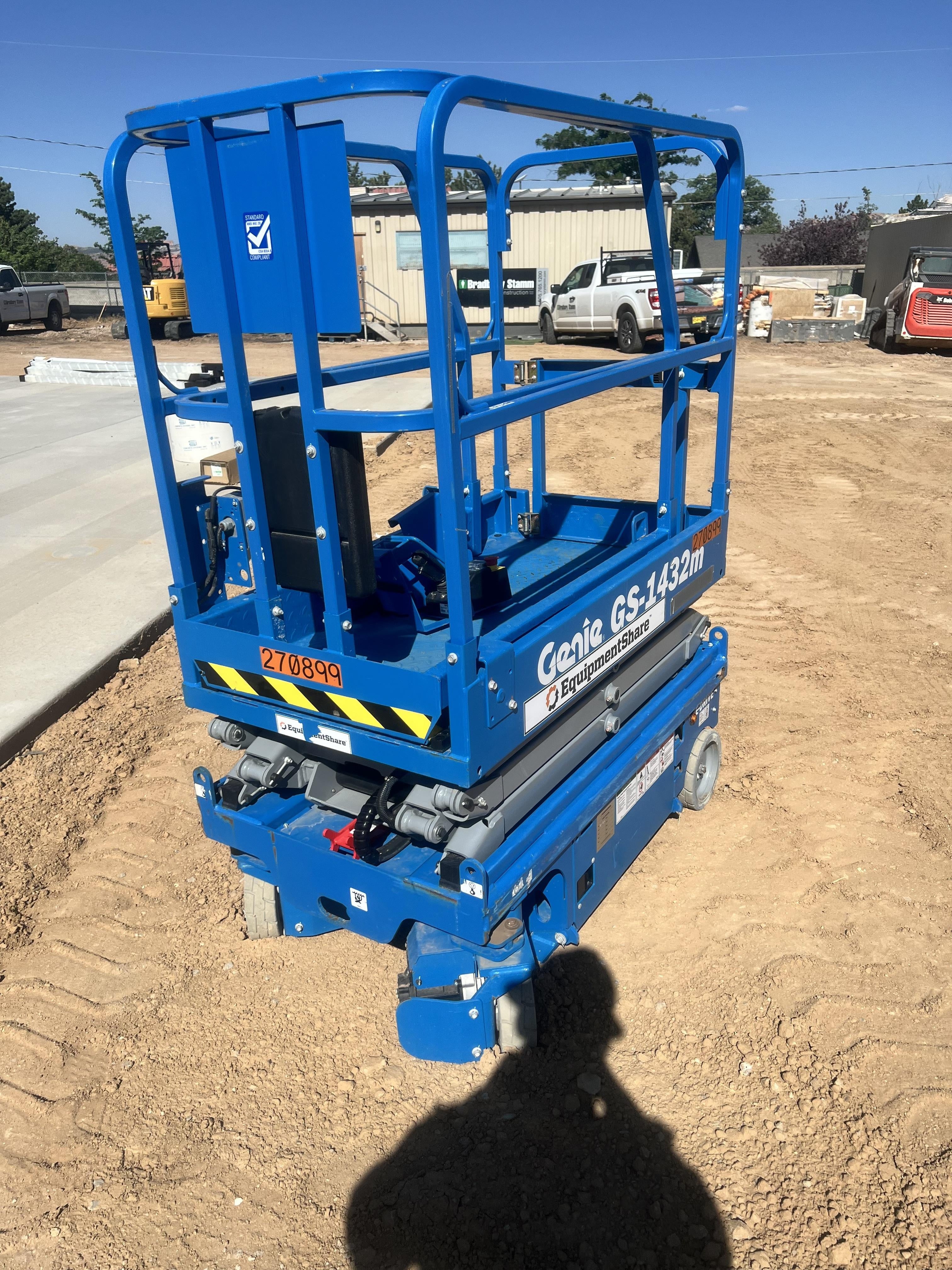 2022 GENIE GS-1432