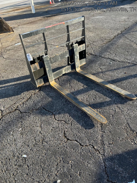 2025 ARROW MATERIAL HANDLING 48" Pallet Forks - Arrow