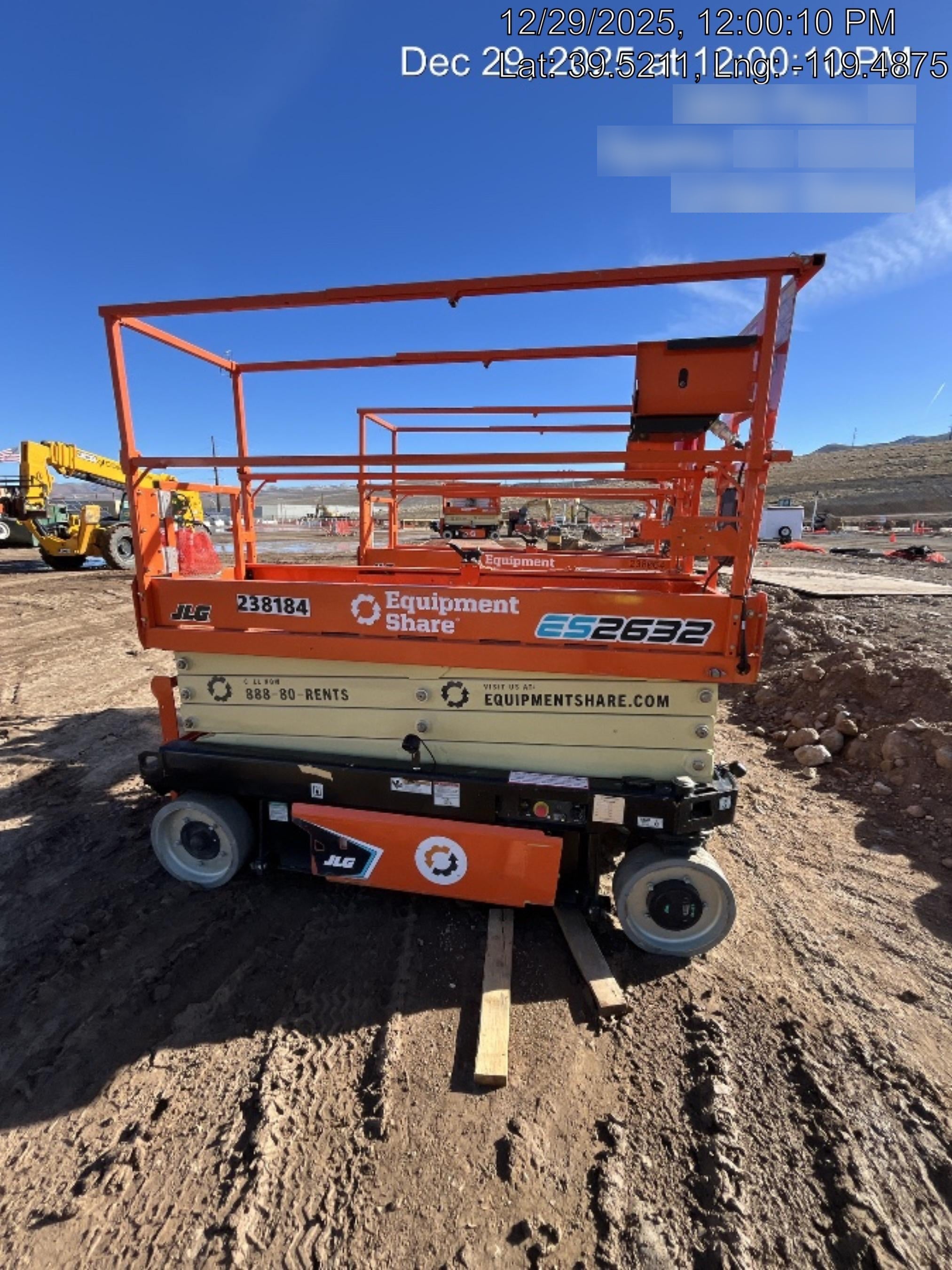 2022 JLG ES2632