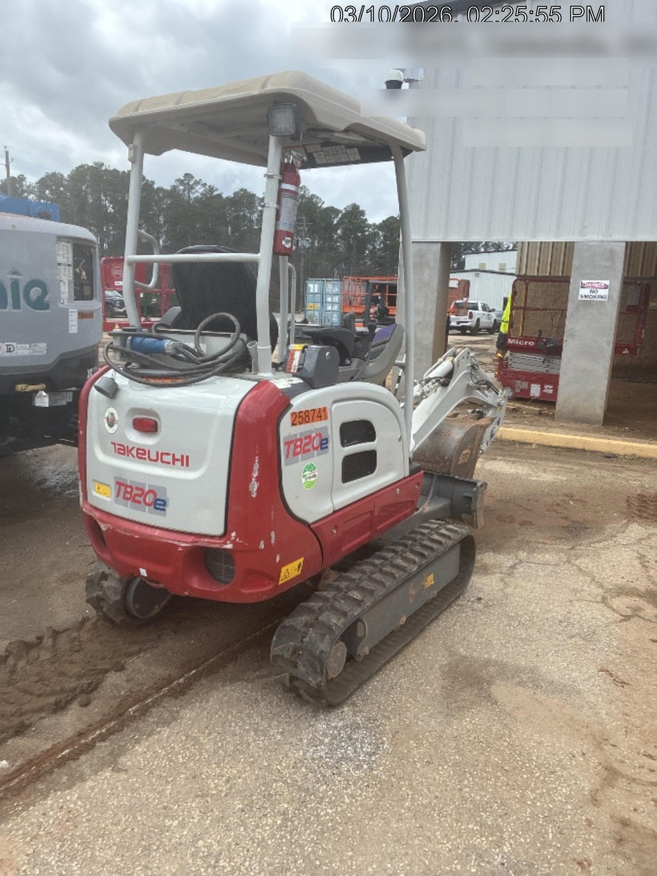 2022 TAKEUCHI TB20e