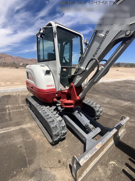 2025 TAKEUCHI TB235-2CR
