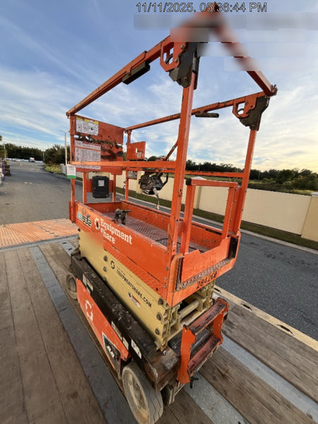 2022 JLG ES1932
