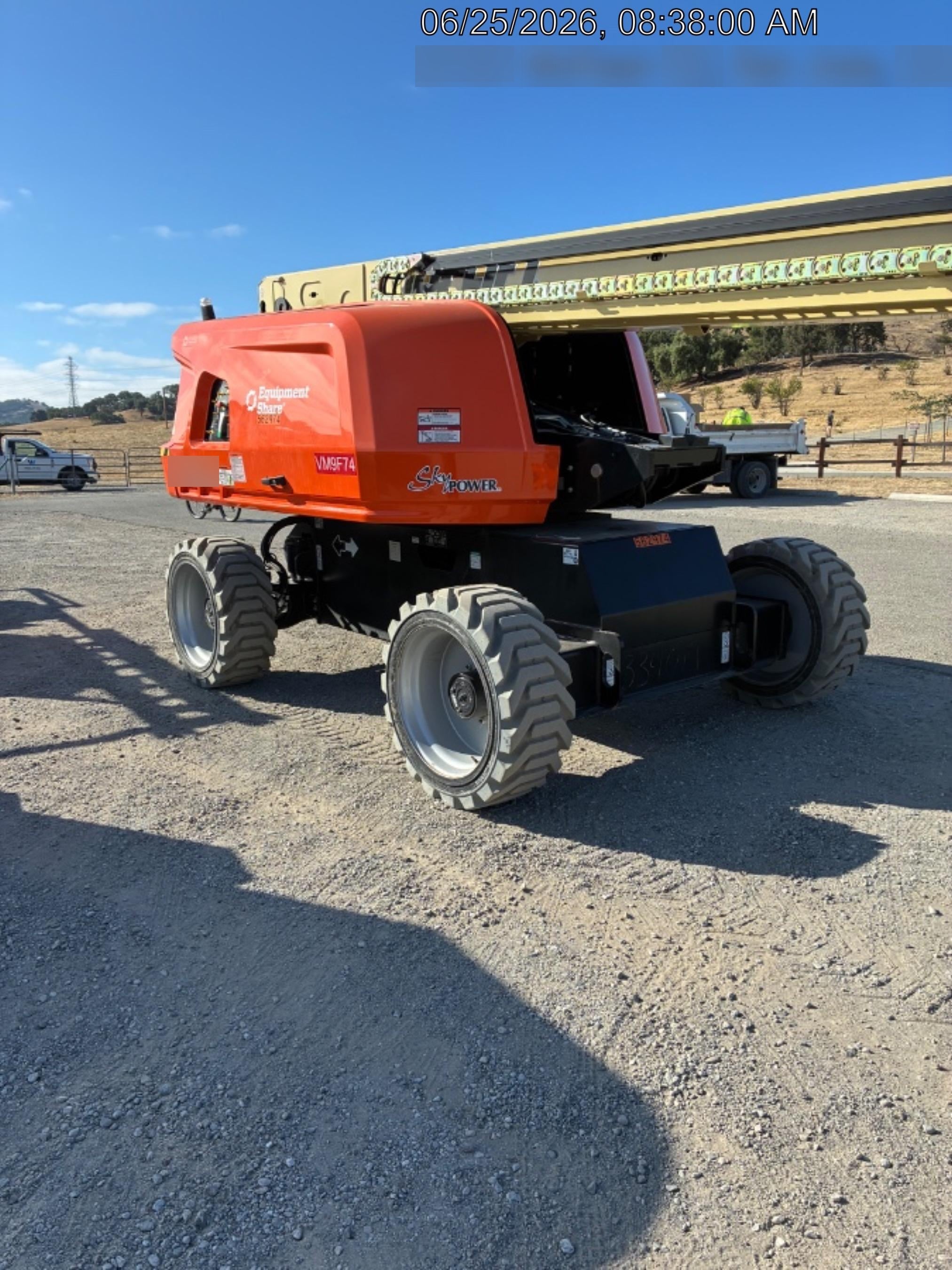 2025 JLG 660SJ