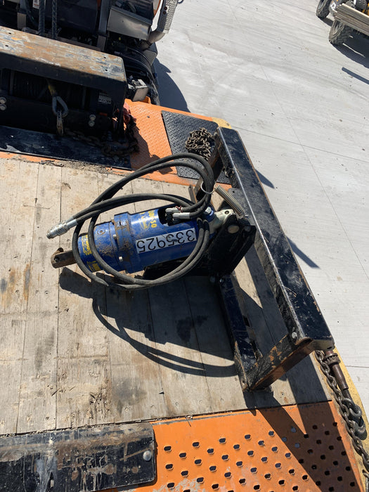 2023 AUGER TORQUE 3300-30