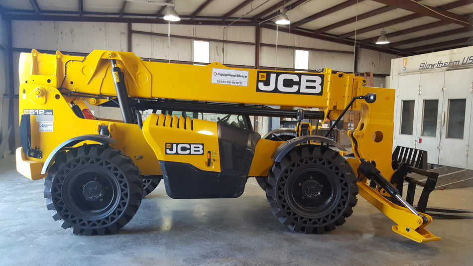 2019 JCB 512-56 Enclosed Cab, 74 HP, Solid Tires, Worklights, Beacon, Aux Hydraulics, Lifting Eye 60" Carriage/60" Forks