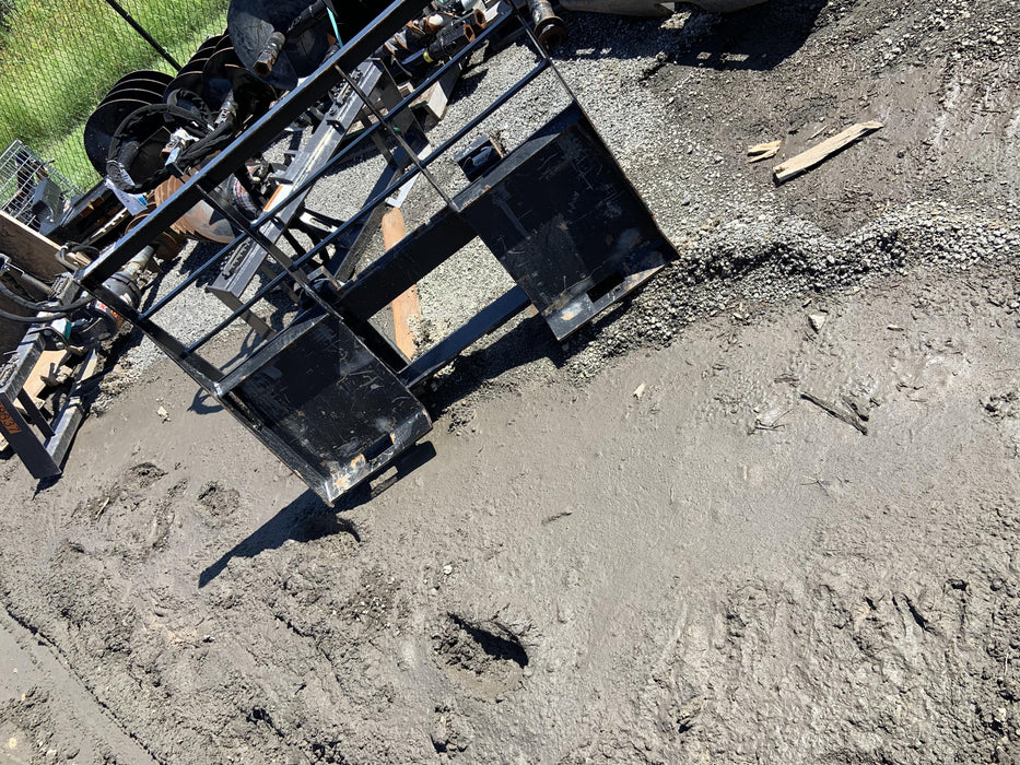 2019 ARROW MATERIAL HANDLING 60" Pallet Forks - Arrow