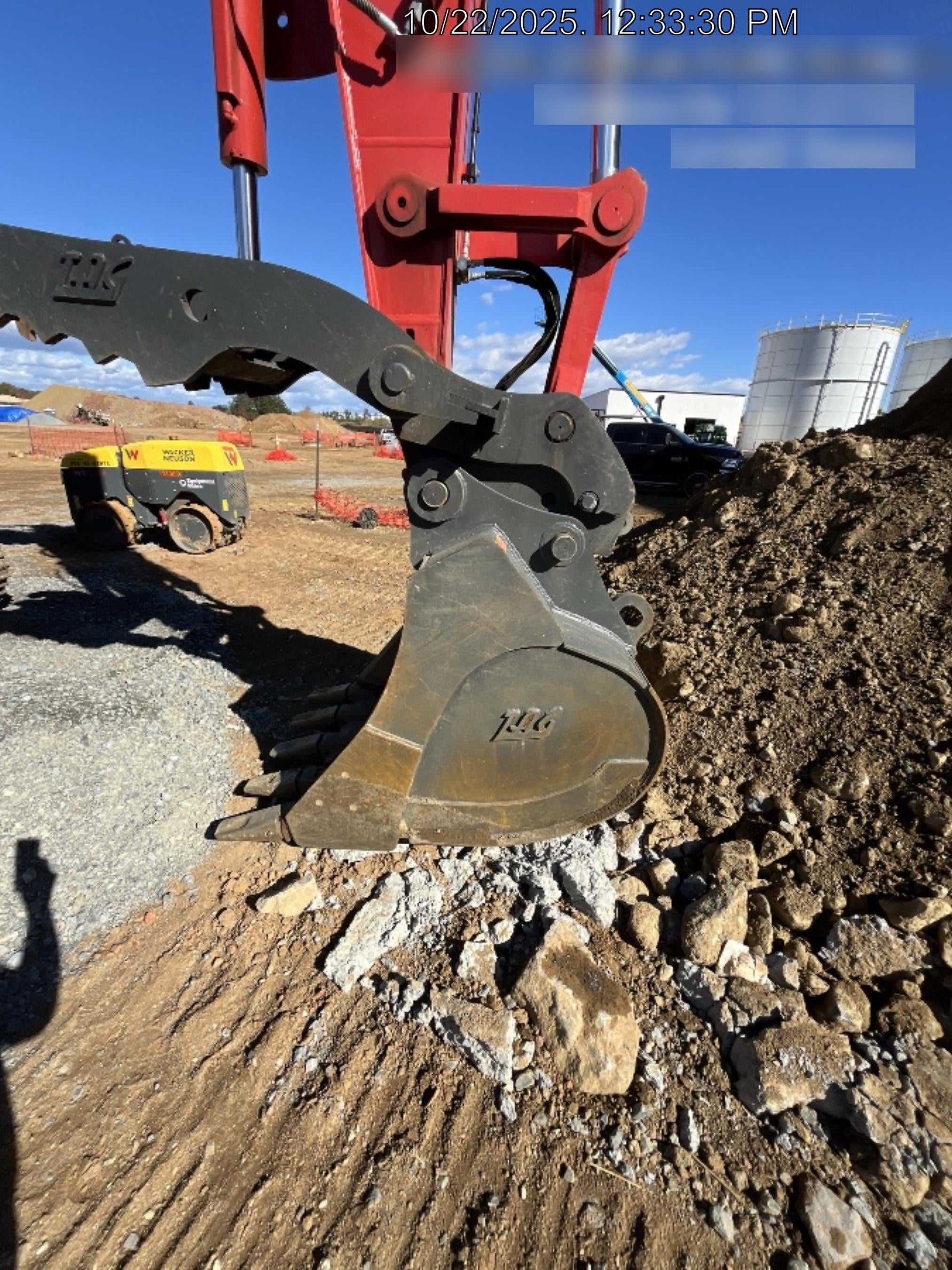 2025 LINK-BELT 42" Bucket - Link-Belt