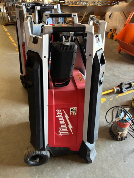 2022 MILWAUKEE MXF041-1XC