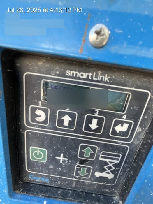 2019 Genie GS-3232 Folding rails with half height swing gate, 800 Amp Inverter