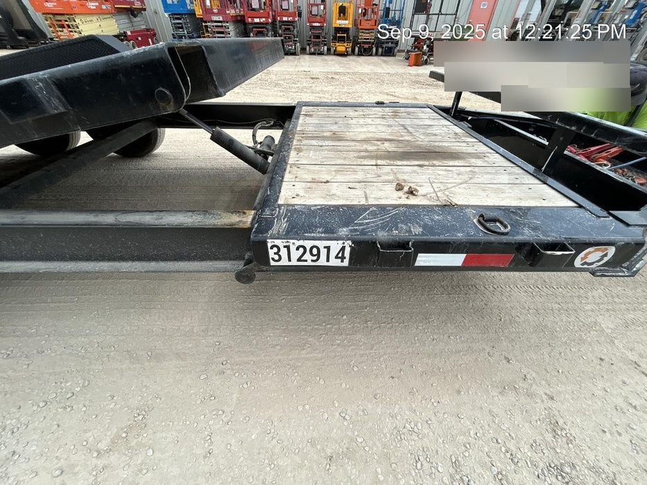 2023 LOADTRAIL Tilt-Deck Rental Trailer