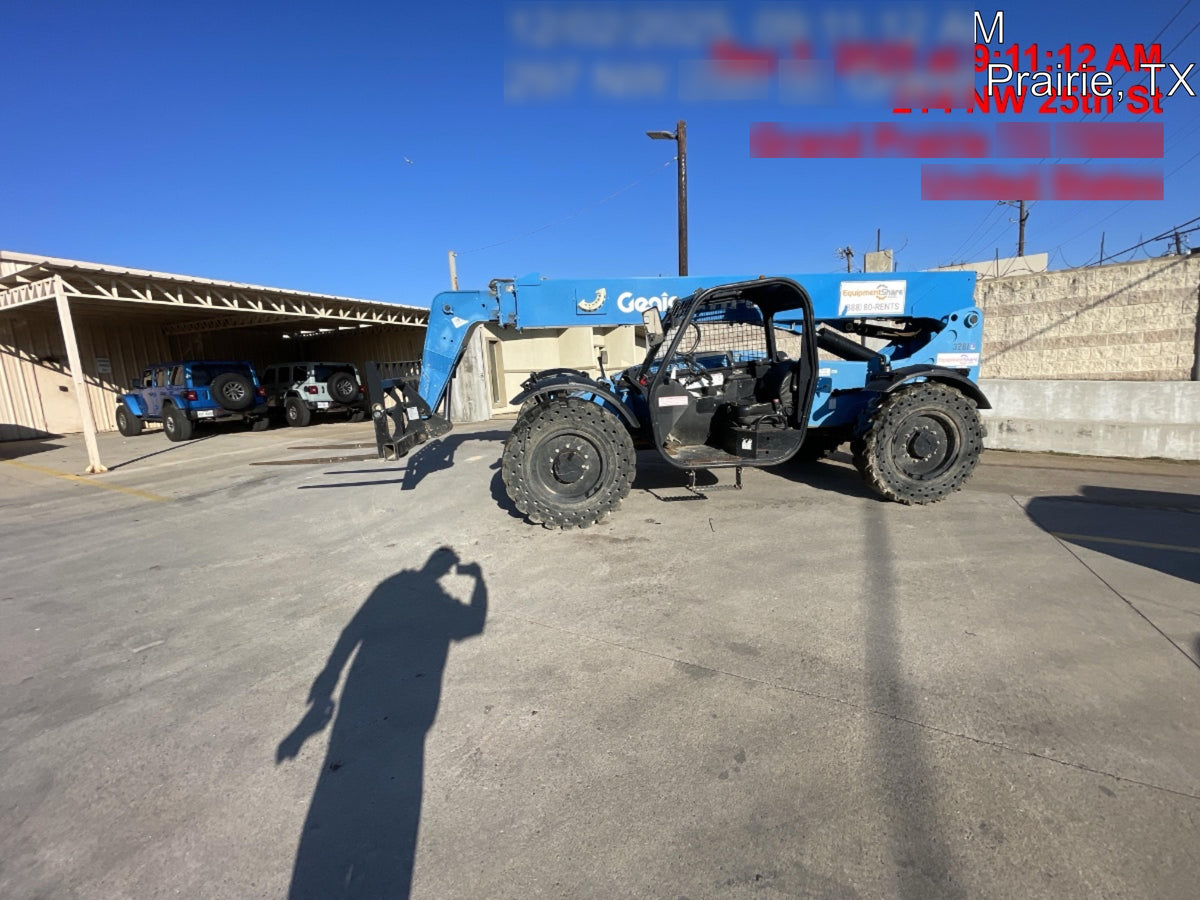 2017 GENIE GTH-844