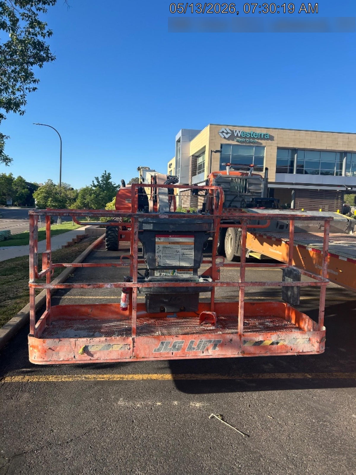 2022 JLG 860SJ