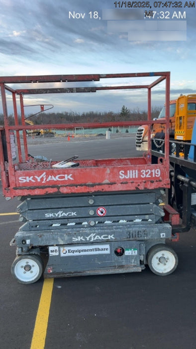 2017 Skyjack SJIII-3219 Standard