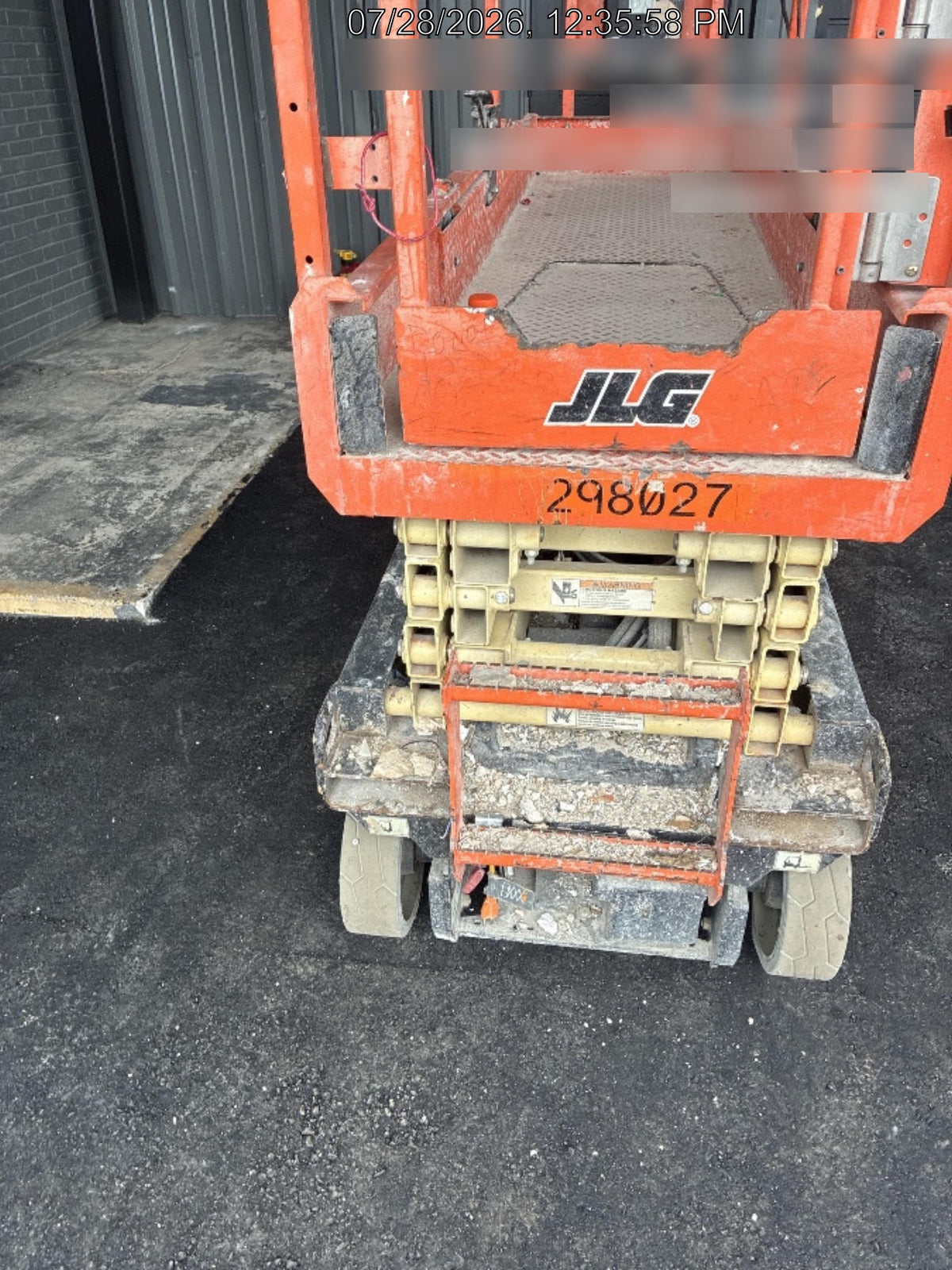 2023 JLG ES1932