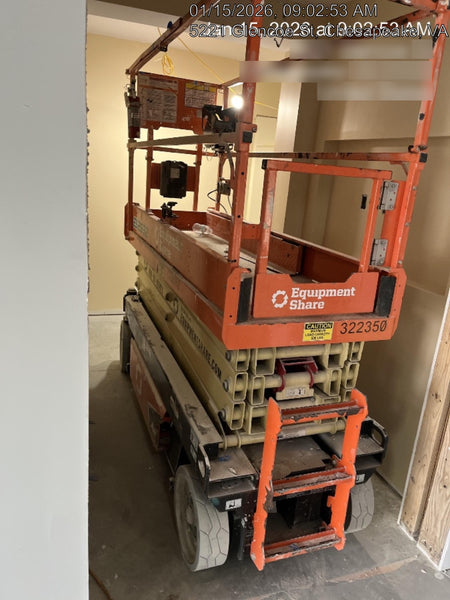 2023 JLG ES2632