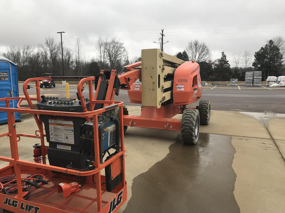 2019 JLG 450AJ