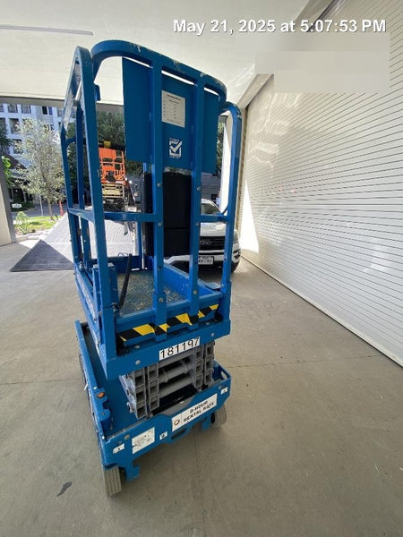 2021 GENIE GS-1330m