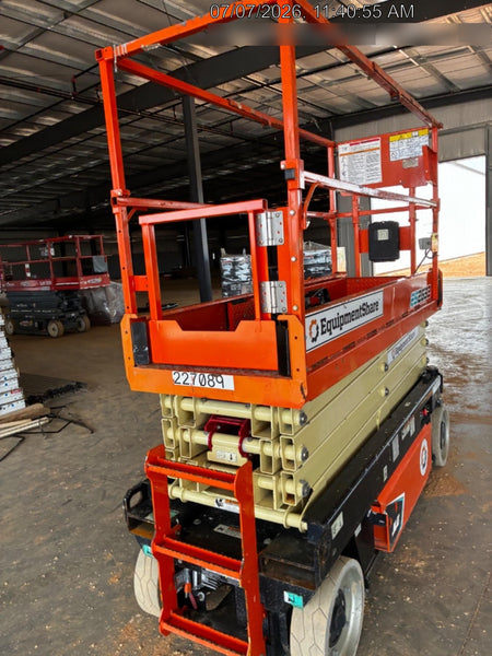 2022 JLG ES2632