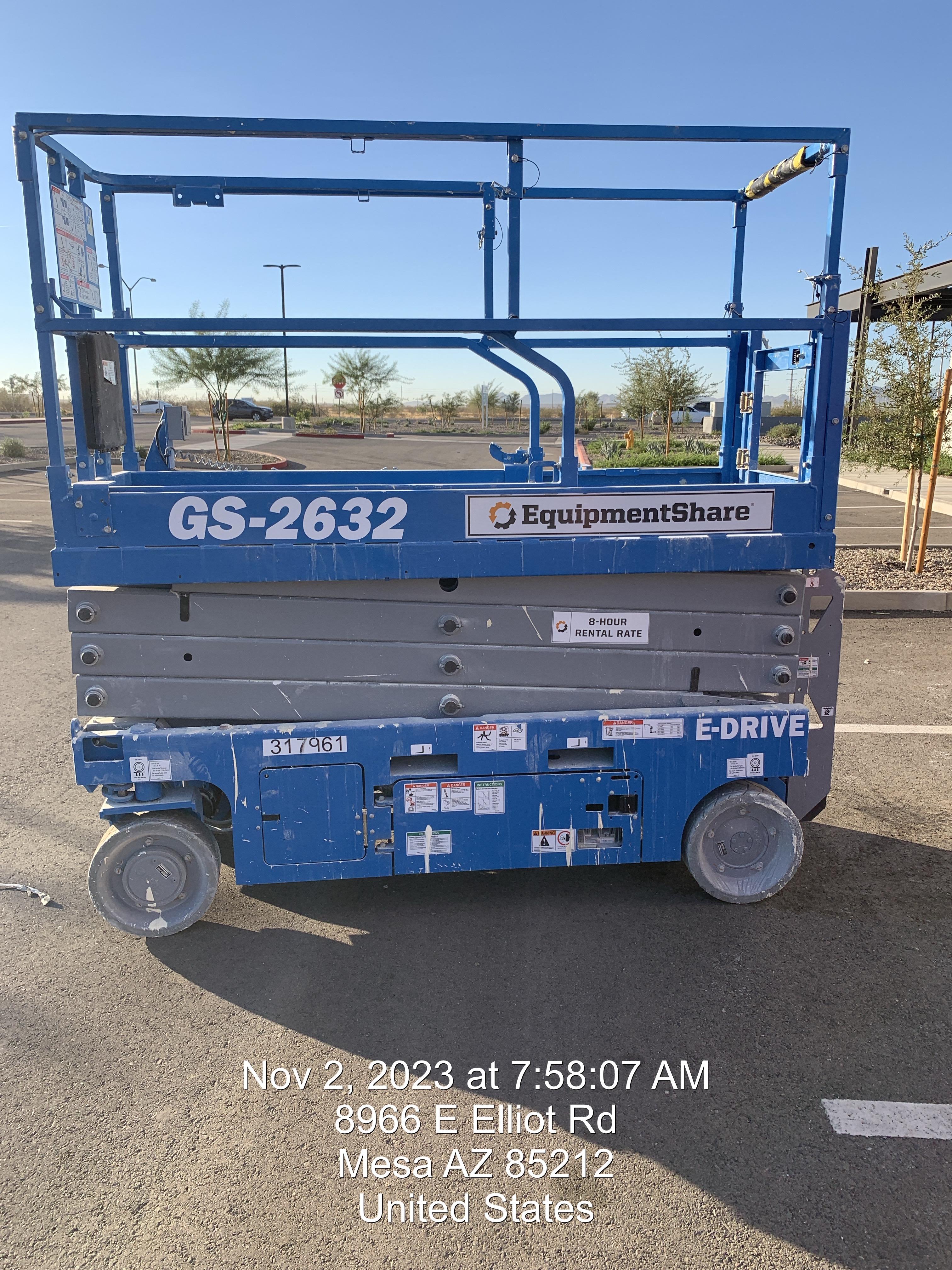 2023 GENIE GS-2632