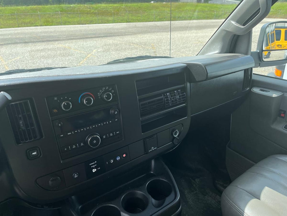 2023 CHEVROLET Express Van - Rental
