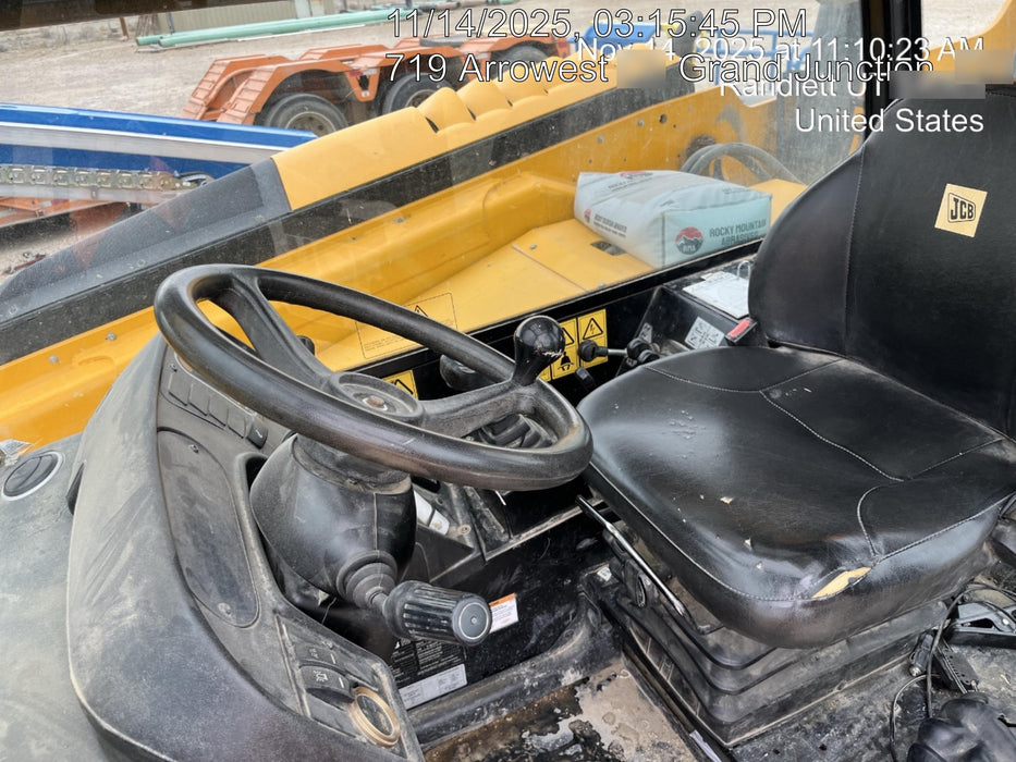 2019 JCB 512-56 Enclosed Cab, 109 HP, Solid Tires, Worklights, Beacon, Aux Hydraulics, Lifting Eye w/66" Carriage/60" Forks