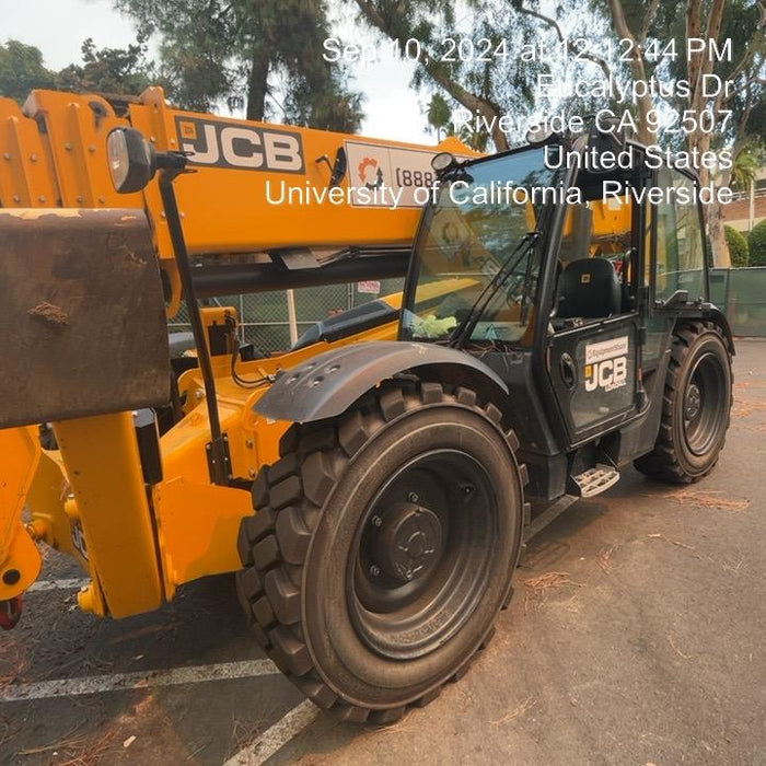 2024 JLG 1001099351